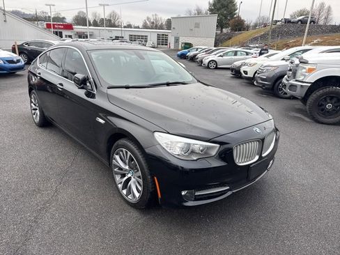 Used 2013 BMW 550i Gran Turismo image 2
