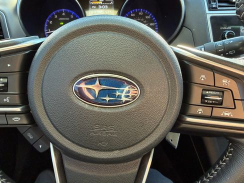 Used 2018 Subaru Outback 2.5i Premium AWD/4WD image 25