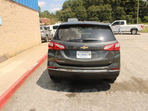 Used 2020 Chevrolet Equinox LT w/ Driver Convenience Package FWD image 5
