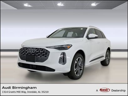 Used 2025 Audi Q5 Premium w/ Convenience Package