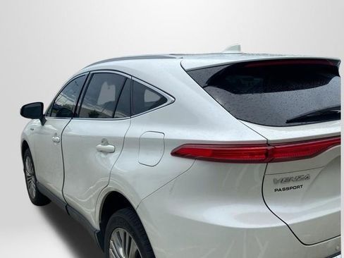 Used 2021 Toyota Venza Limited AWD/4WD image 7