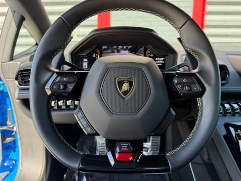 Used 2021 Lamborghini Huracan EVO RWD image 36
