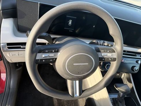 Used 2025 Hyundai Tucson SEL image 16