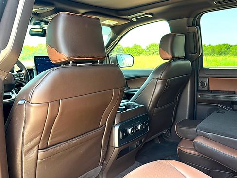 Used 2024 Ford Expedition King Ranch AWD/4WD image 18
