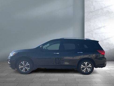Used 2019 Nissan Pathfinder SL AWD/4WD image 3