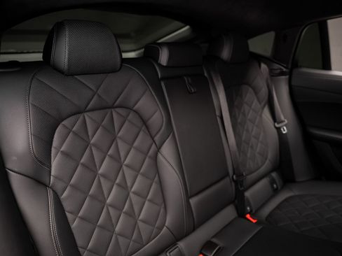 Used 2023 BMW X6 xDrive40i w/ M Sport Package image 65