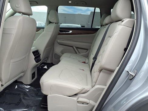 New 2026 Volkswagen Atlas SE image 14