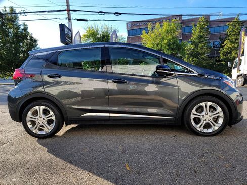 Used 2019 Chevrolet Bolt LT image 6