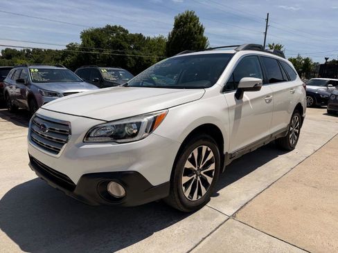 Used 2017 Subaru Outback 2.5i Limited AWD/4WD image 19