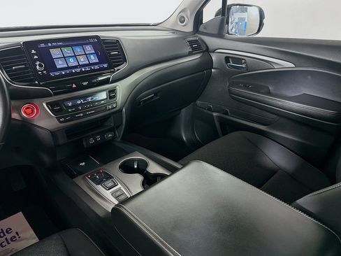 Used 2024 Honda Ridgeline Sport image 21