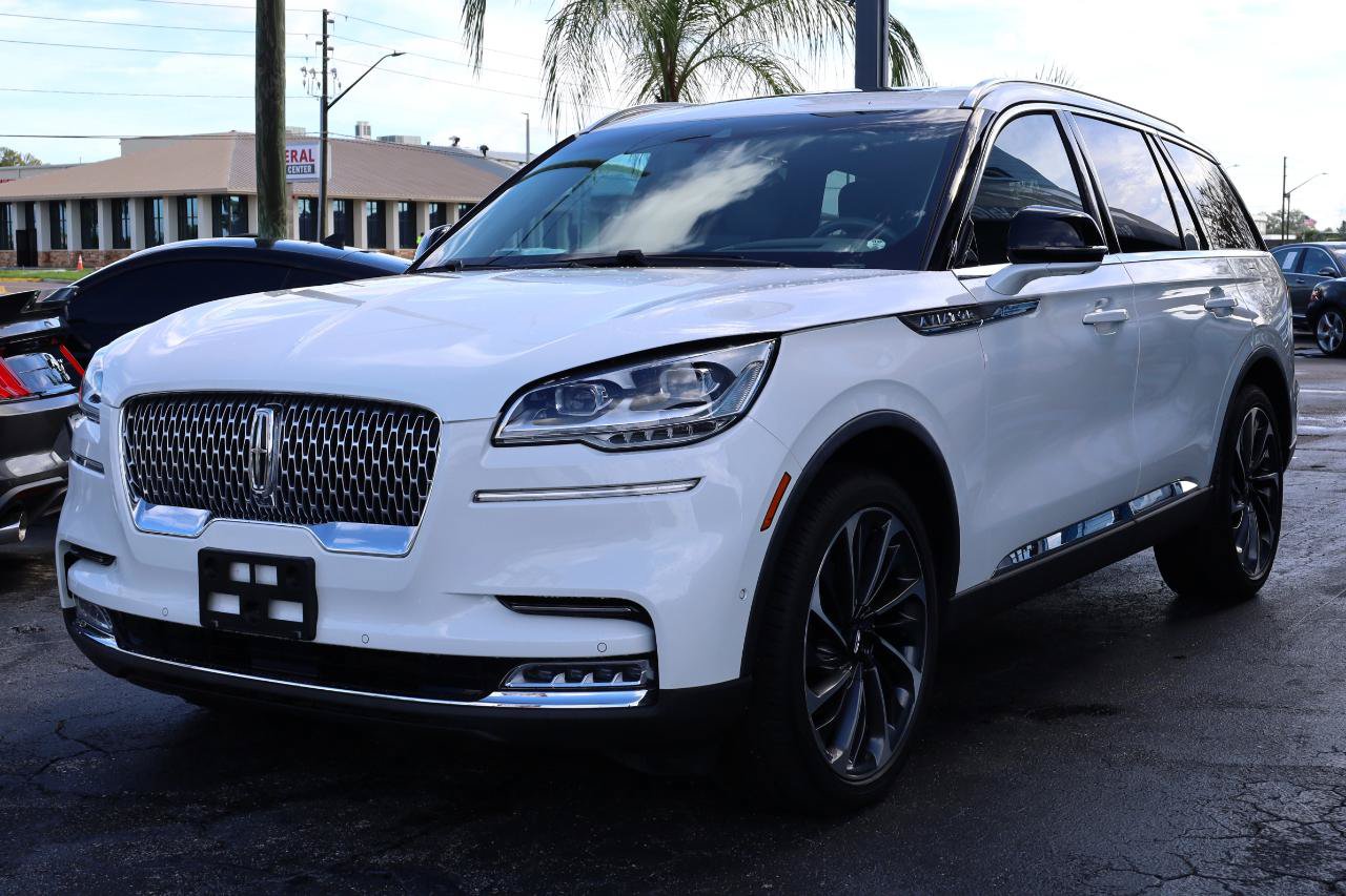 Used 2021 Lincoln Aviator Reserve w/ Equipment Group 202A AWD/4WD image 2