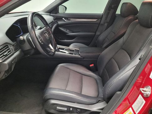 Used 2018 Honda Accord Sport image 17