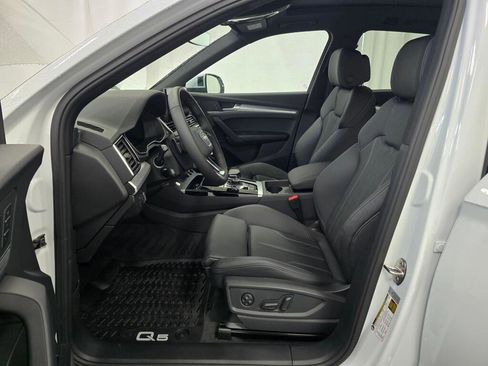 Used 2025 Audi Q5 2.0T Premium w/ Convenience Plus Package image 13