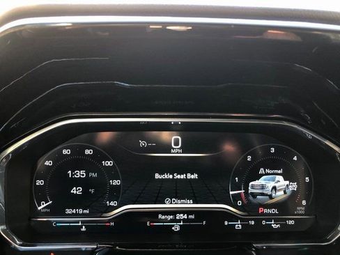 Used 2024 GMC Sierra 1500 SLT image 15