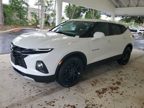 Used 2021 Chevrolet Blazer LT w/ LPO, Black Accent Package AWD/4WD image 2