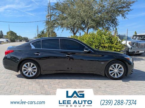Used 2017 INFINITI Q50 3.0t Premium w/ 3.0T Premium Plus Package image 2