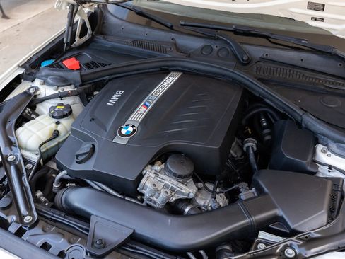 Used 2017 BMW M2 RWD image 34