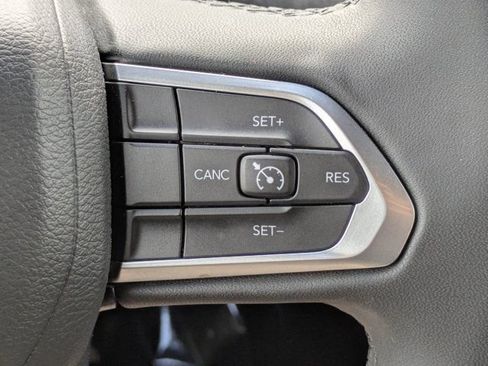 Used 2024 Jeep Compass Latitude AWD/4WD image 26