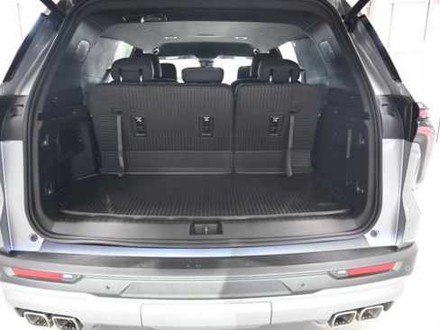 New 2026 Chevrolet Traverse LT w/ LPO, Floor Liner Package FWD image 28