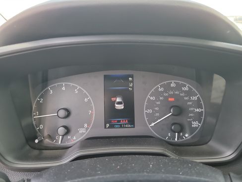 Used 2025 Toyota Corolla LE FWD image 29