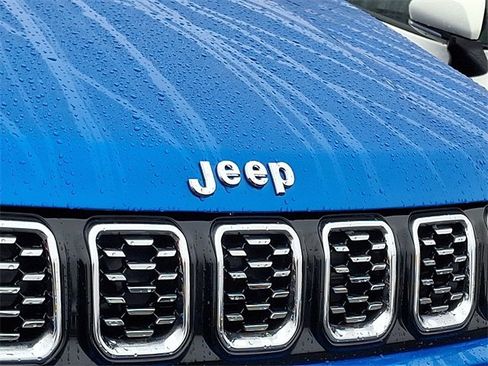 Used 2026 Jeep Compass Limited image 5