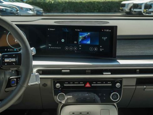 Certified 2026 Hyundai Ioniq 9 SEL AWD/4WD image 16