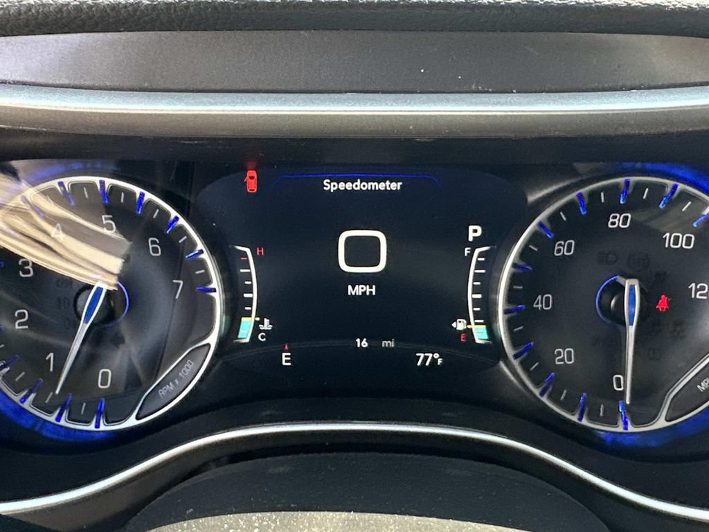New 2026 Chrysler Pacifica Select w/ S Appearance Package FWD image 29
