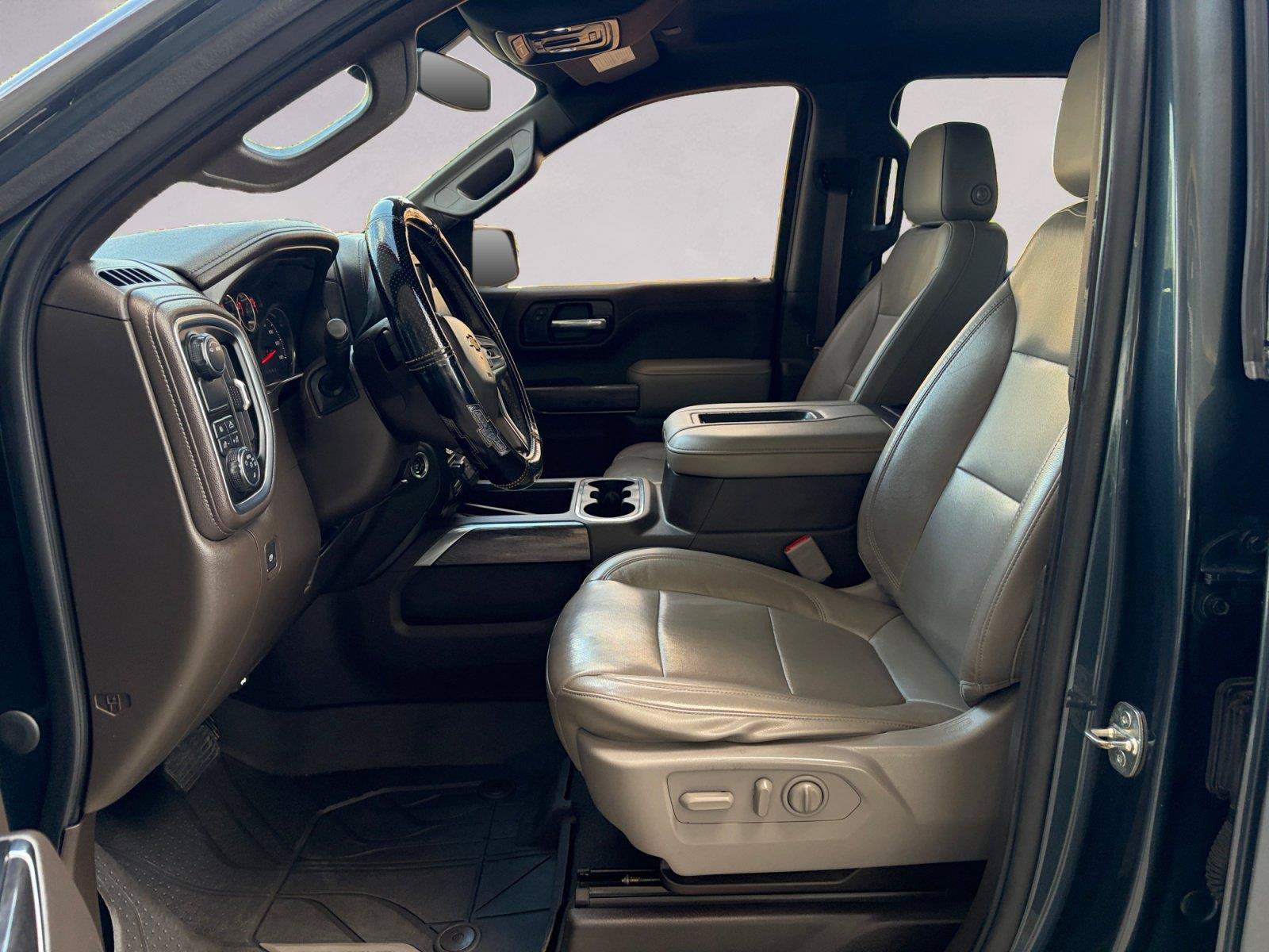 Used 2020 Chevrolet Silverado 1500 LTZ w/ LTZ Texas Edition RWD image 9