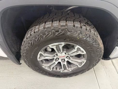 New 2026 GMC Sierra 1500 Pro w/ Pro Value Package image 4