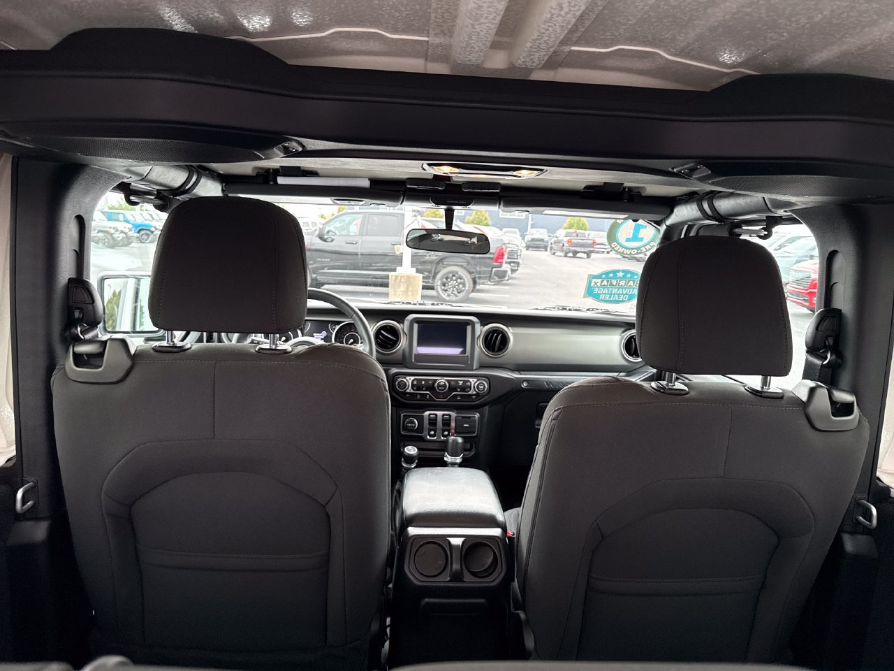 Used 2023 Jeep Wrangler Sport AWD/4WD image 10