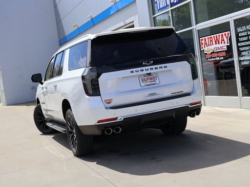 New 2025 Chevrolet Suburban Premier image 48
