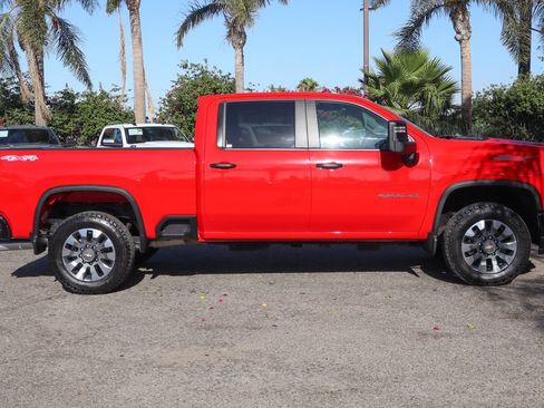 Used 2025 Chevrolet Silverado 2500 Custom w/ Custom Value Package AWD/4WD image 10