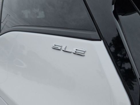 Used 2024 GMC Terrain SLE image 29