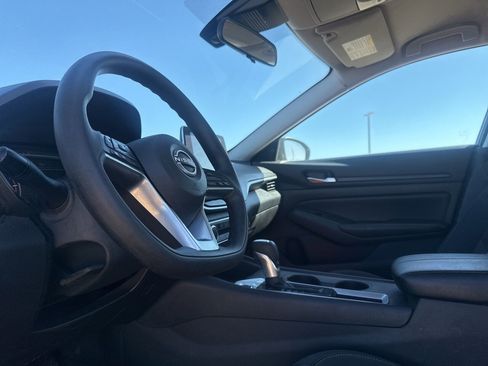 Certified 2025 Nissan Altima 2.5 SV image 43