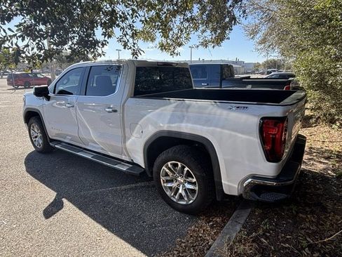Used 2022 GMC Sierra 1500 SLT w/ SLT Premium Package image 4