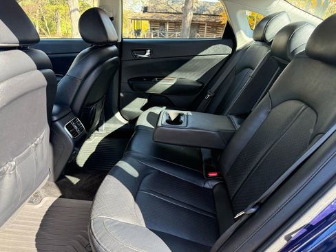 Used 2020 Kia Optima Premium image 33
