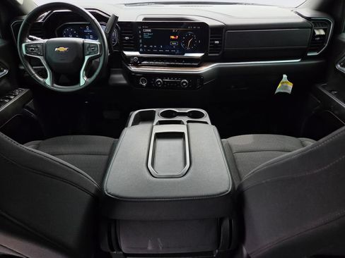 Used 2024 Chevrolet Silverado 1500 LT AWD/4WD image 15
