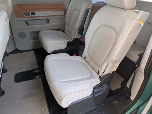 Used 2025 Volkswagen ID. Buzz 1st Edition AWD/4WD image 18