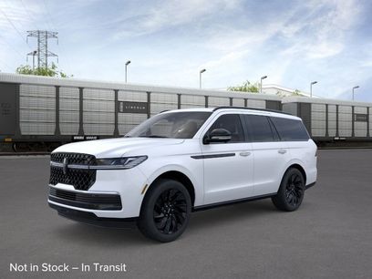 New 2025 Lincoln Navigator Reserve w/ Jet Appearance Package