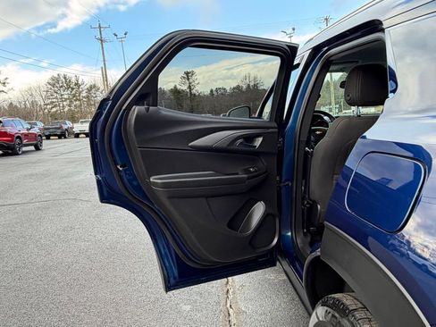 Used 2022 Chevrolet TrailBlazer LT w/ Convenience Package image 23