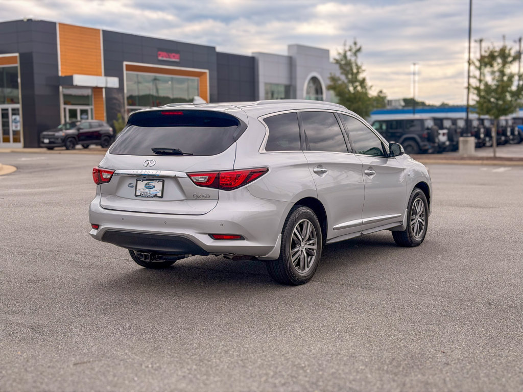 Used 2016 INFINITI QX60 Luxe w/ Premium Plus Package AWD/4WD image 7