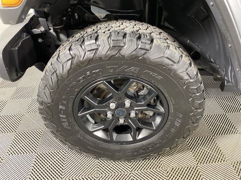 Used 2024 Jeep Wrangler Unlimited AWD/4WD image 12