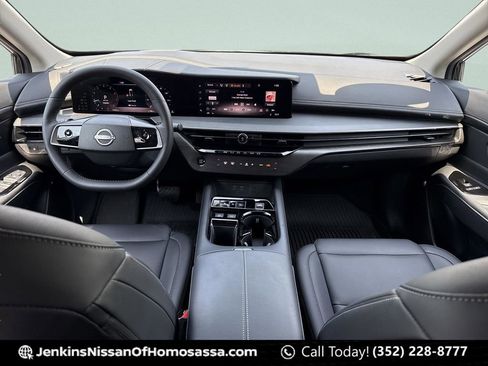 Certified 2025 Nissan Murano SV image 23