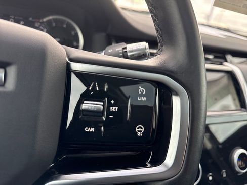 Used 2021 Land Rover Discovery Sport S image 26
