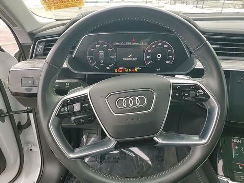 Used 2021 Audi e-tron Premium w/ Convenience Plus Package image 16