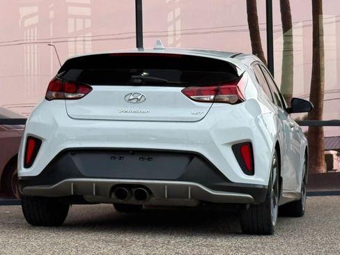 Used 2019 Hyundai Veloster Turbo FWD image 11