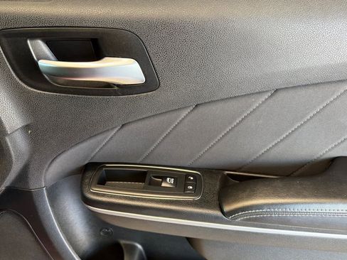 Used 2018 Dodge Charger R/T Scat Pack w/ Beats Audio Group RWD image 18