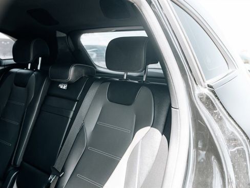 Used 2023 Mercedes-Benz GLA 35 AMG 4MATIC image 39