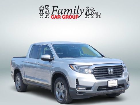 Used 2023 Honda Ridgeline RTL image 2