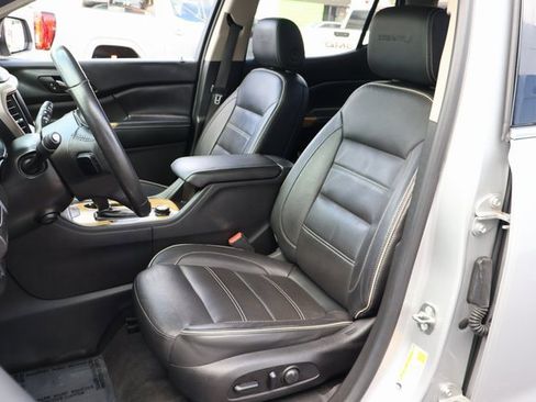 Used 2018 GMC Acadia Denali w/ Technology Package image 12